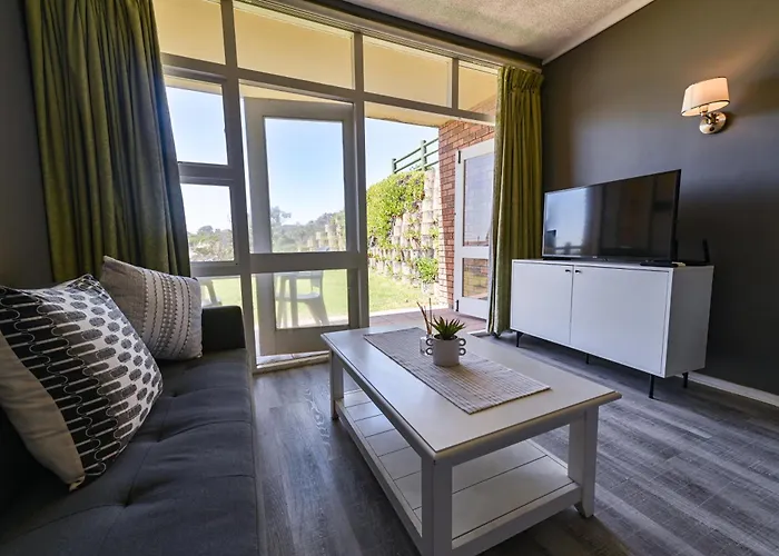 Unit 159 Brookes Hill Suites