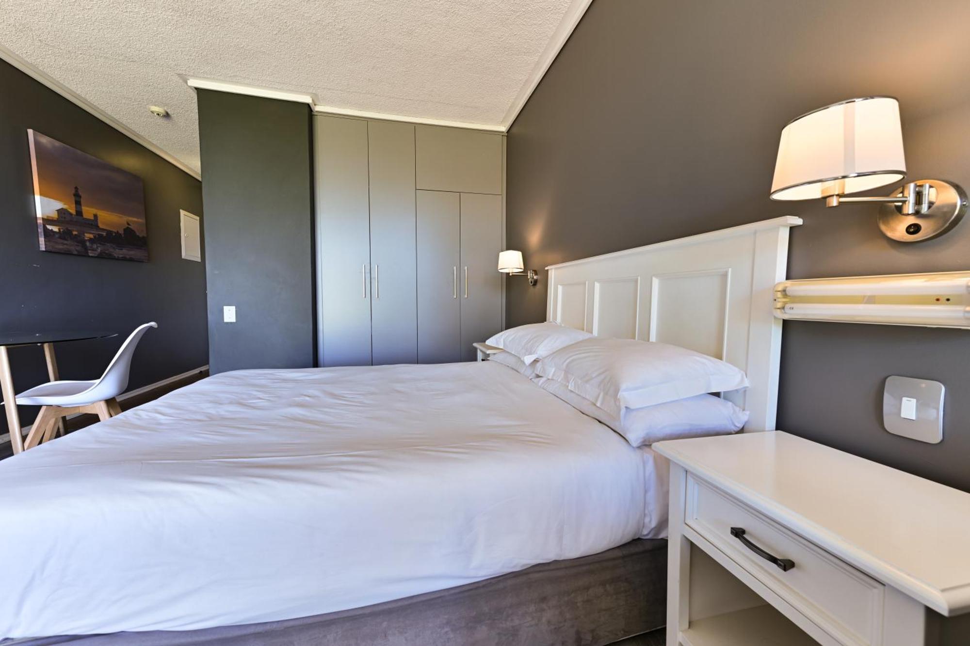 Unit 159 Brookes Hill * Port Elizabeth